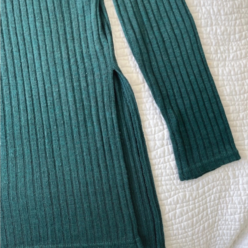 Green Ribbed Long Sleeve Sweater - Picture 4 of 5